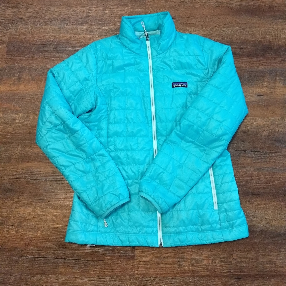 SOLD  Patagonia Nano Puff jacket